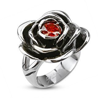 Кольцо цветущая роза с красным цирконом в центре