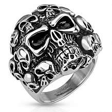 Изображение кольцо перстень байкерский череп в черепах spikes KL-000478