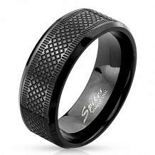 Изображение кольцо черное с мелким лазерным геометрическим рисунком  spikes KL-000864